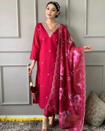 Women Chanderi Silk Kurta Pant Dupatta Set