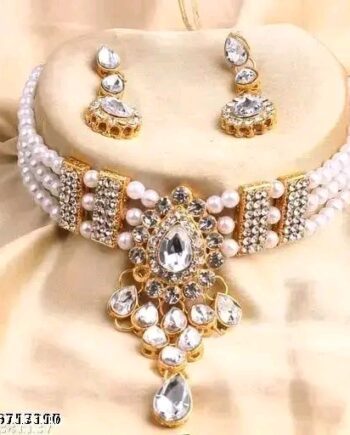Shimmering Charming Women Necklaces & Chains (White)