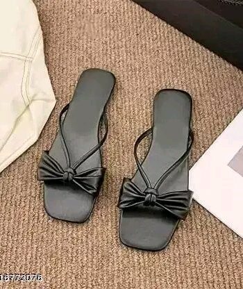 Black Fashionate Women Flats